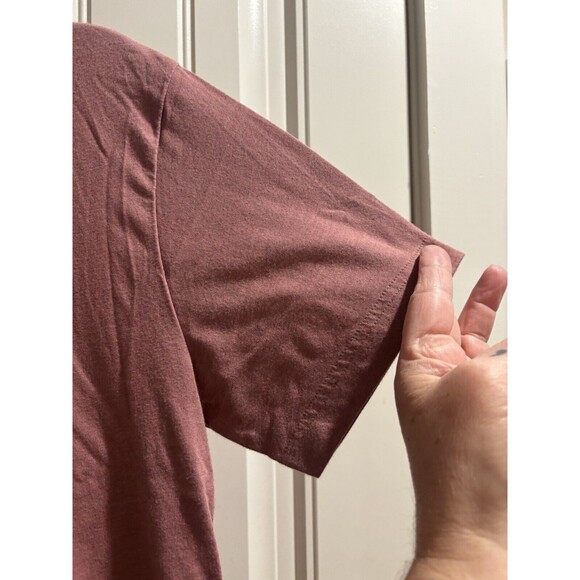 Women’s Large Tee “Bad & Boozie” Graphic Print Mauve - Picture 2 of 3